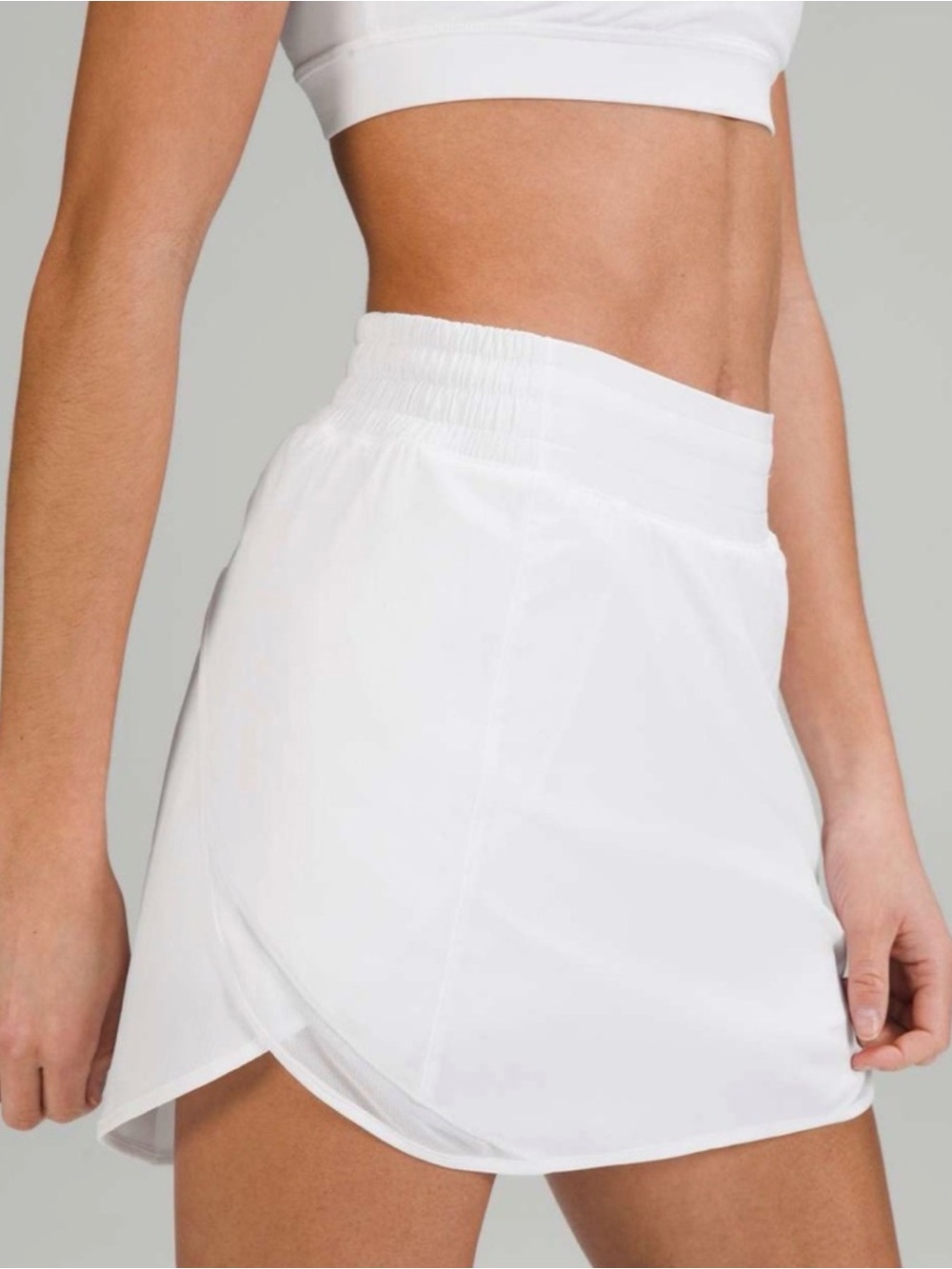 lululemon athletica Hotty Hot HR Skirt -NWOT